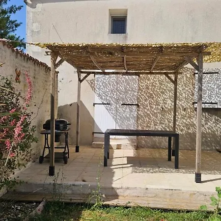 Familiale Avec Piscine * Bernay-Saint-Martin