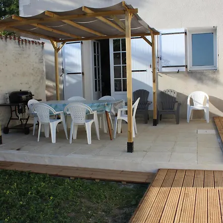 Familiale Avec Piscine * Bernay-Saint-Martin